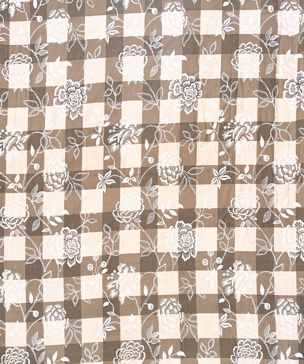 Bloom Check Bedsheet With Pillow Covers