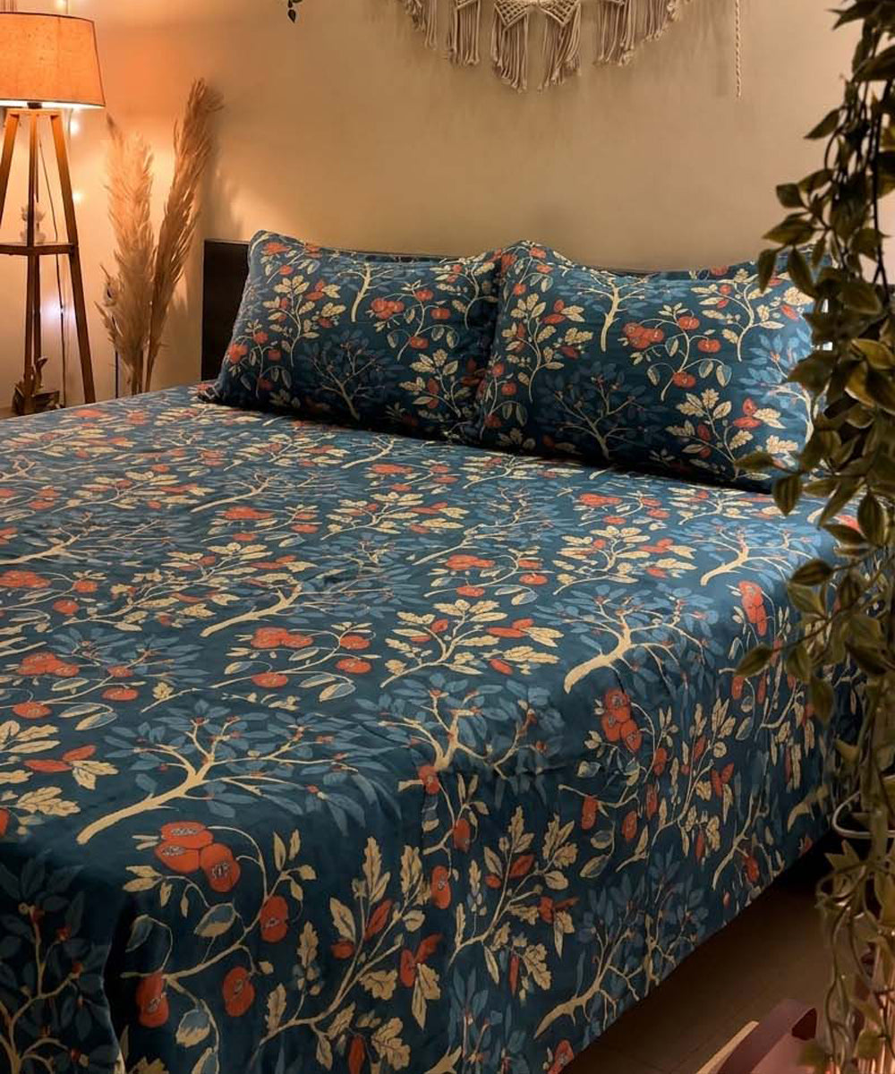 Steel Green Bedsheet With Pillow Covers