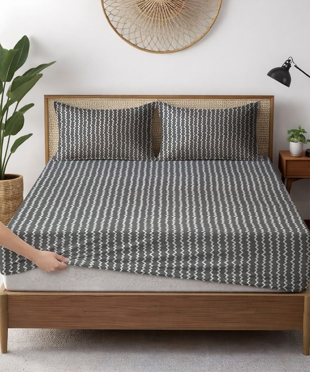 Nordic Grey Bedsheet With Pillow Covers