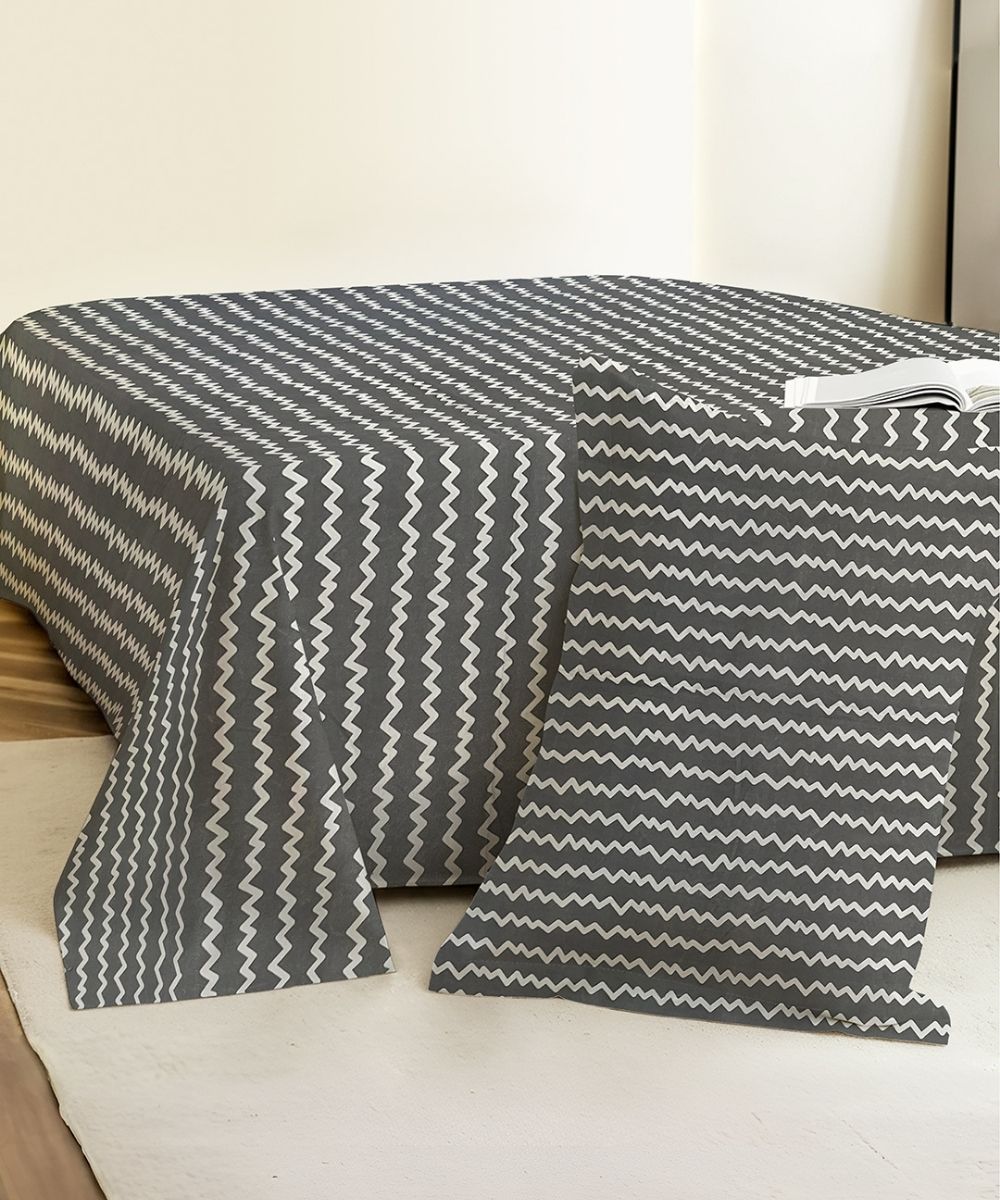 Nordic Grey Bedsheet With Pillow Covers
