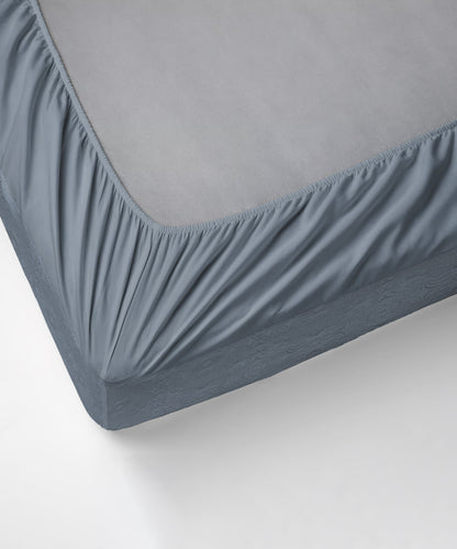 ultrasonic punched pattern mattress protector 
