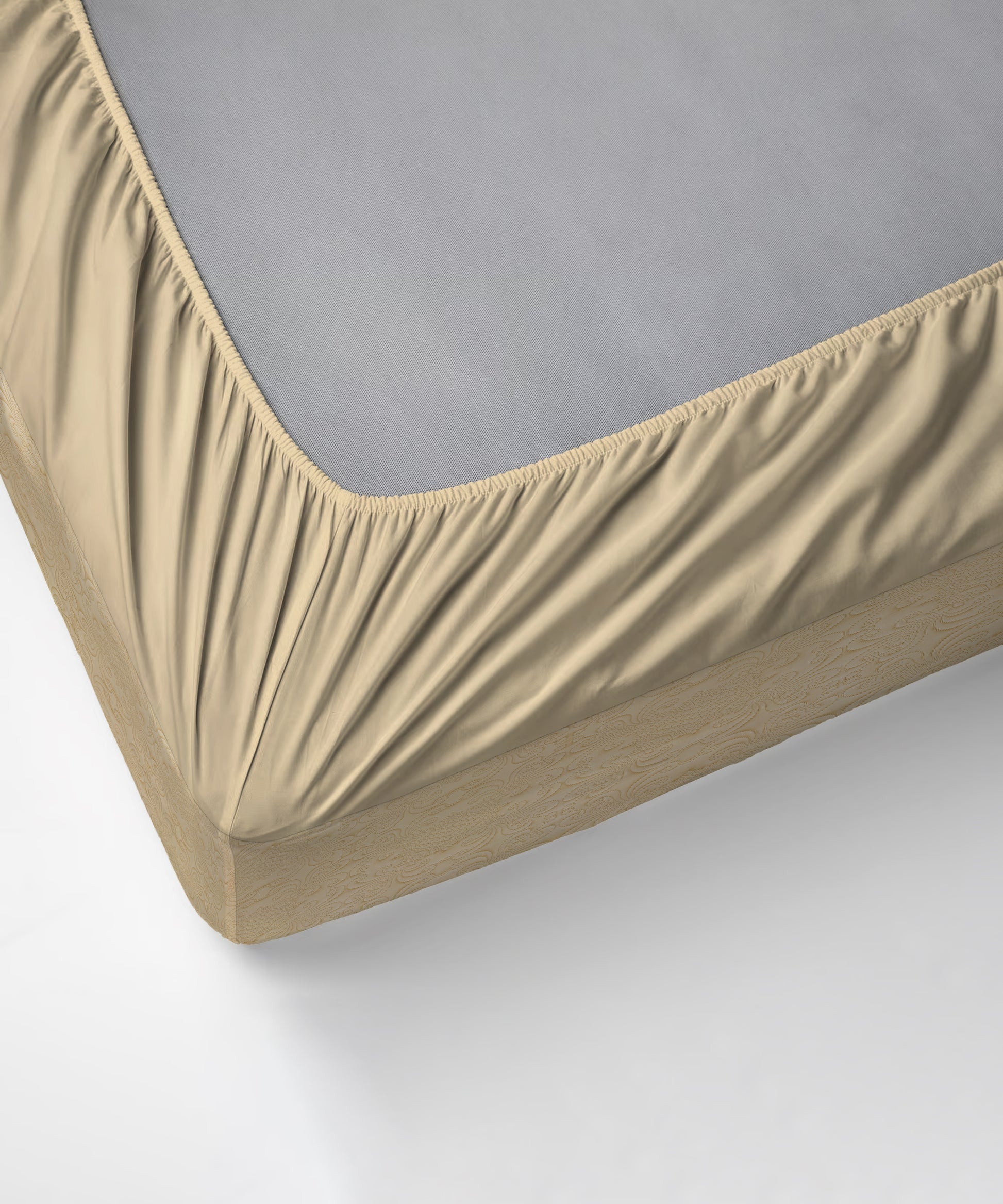 ultrasonic punched pattern mattress protector 
