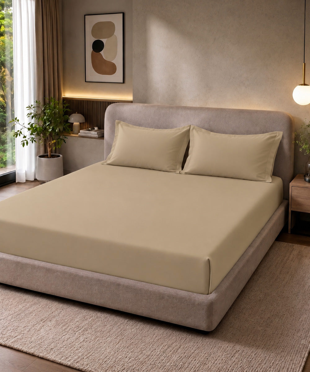 Vanilla Cream Solid Fitted Bedsheet With Pillow Cover
