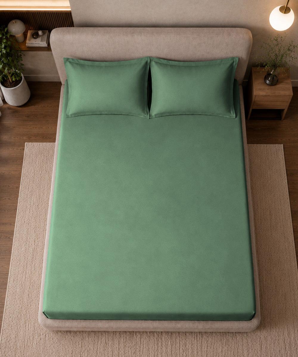 Meadow Green Solid Fitted Bedsheet With Pillow Cover