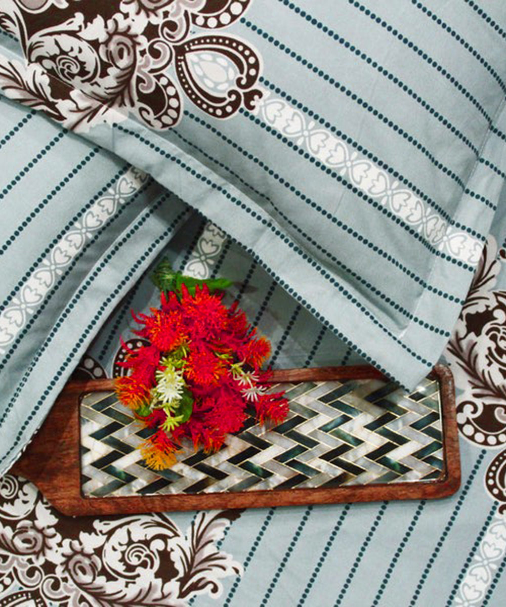 Classic Striped Majesty King Size Bedsheet With 2 Pillow Cover