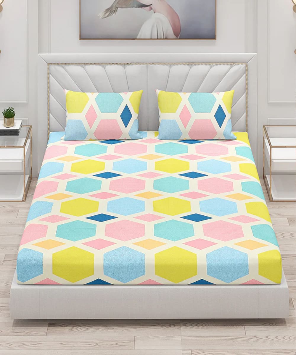 Hexa Geometric Flat Double Bedsheet With 2 Pillow Covers