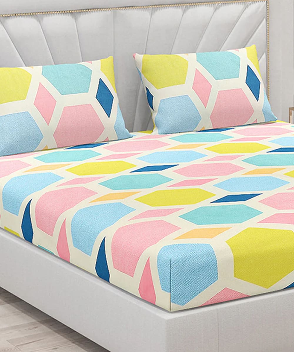 Hexa Geometric Flat Double Bedsheet With 2 Pillow Covers