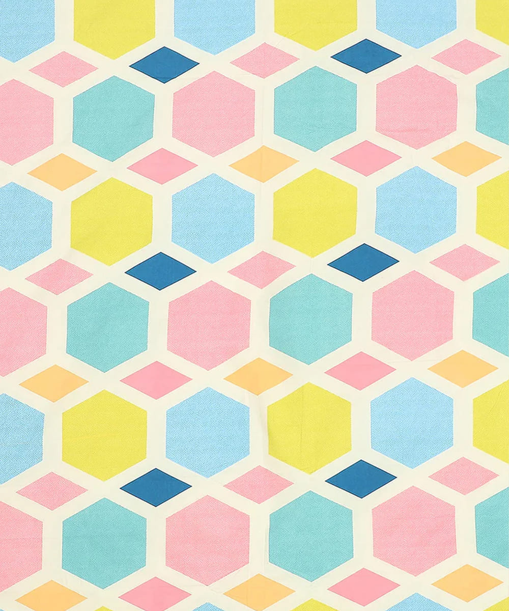 Hexa Geometric Flat Double Bedsheet With 2 Pillow Covers
