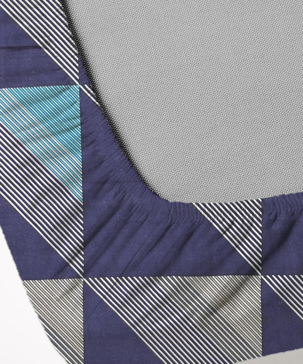 Glacier Grid King Size Bedsheet With 2 Pillow Cover