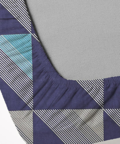 Glacier Grid King Size Bedsheet With 2 Pillow Cover
