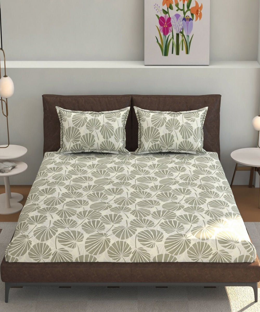 leave pattern double bedsheet 
