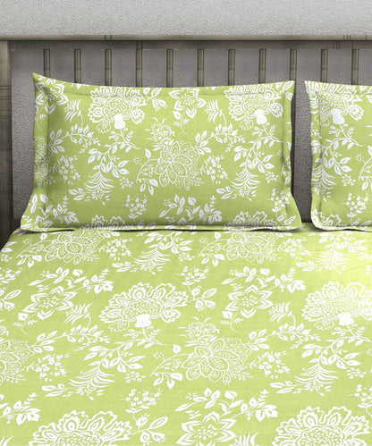 green floral bedsheet 