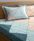 Multi Color Geometric Super King Fitted Bedsheet with 2 Pillow Covers