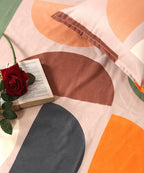 Multi Color Double Bedsheet With 2 Pillow Covers