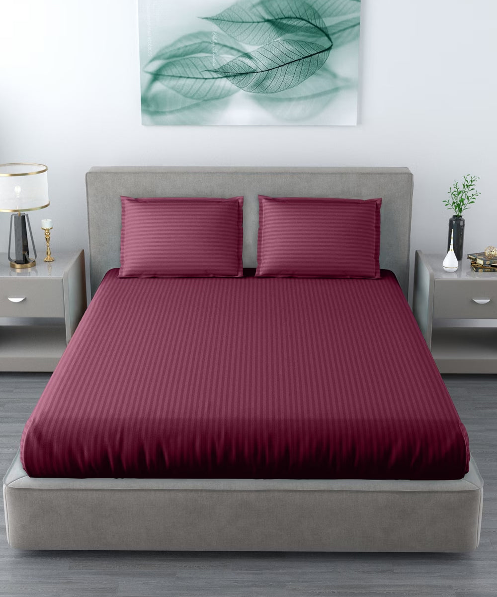 Maroon Queen Fitted Bedsheet With 2 Pillow Covers