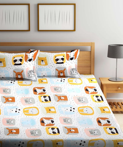 Cuddly Critters Kids King Size Bedsheet with 2 Pillow Covers
