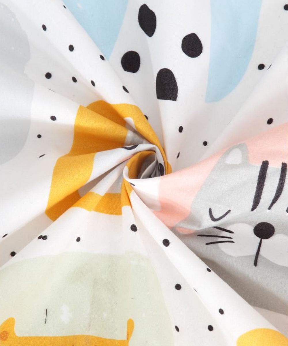 Cuddly Critters Kids King Size Bedsheet with 2 Pillow Covers